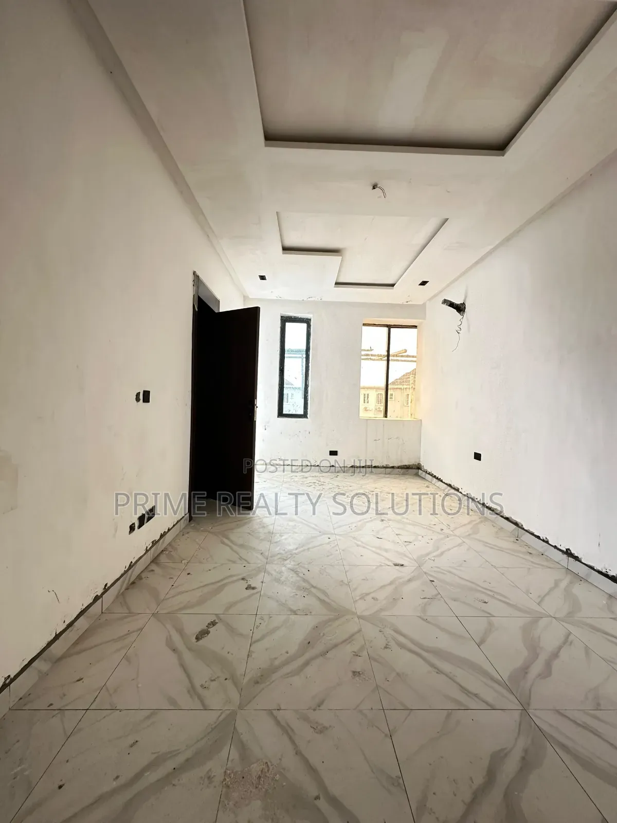 3bdrm Penthouse in Lekki Expressway for sale in Lekki Expressway