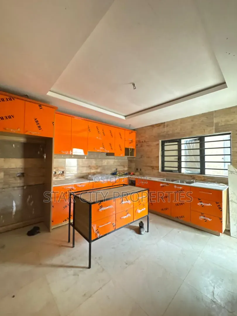 4bdrm Townhouse/Terrace in Maryland, Mende for sale in Mende