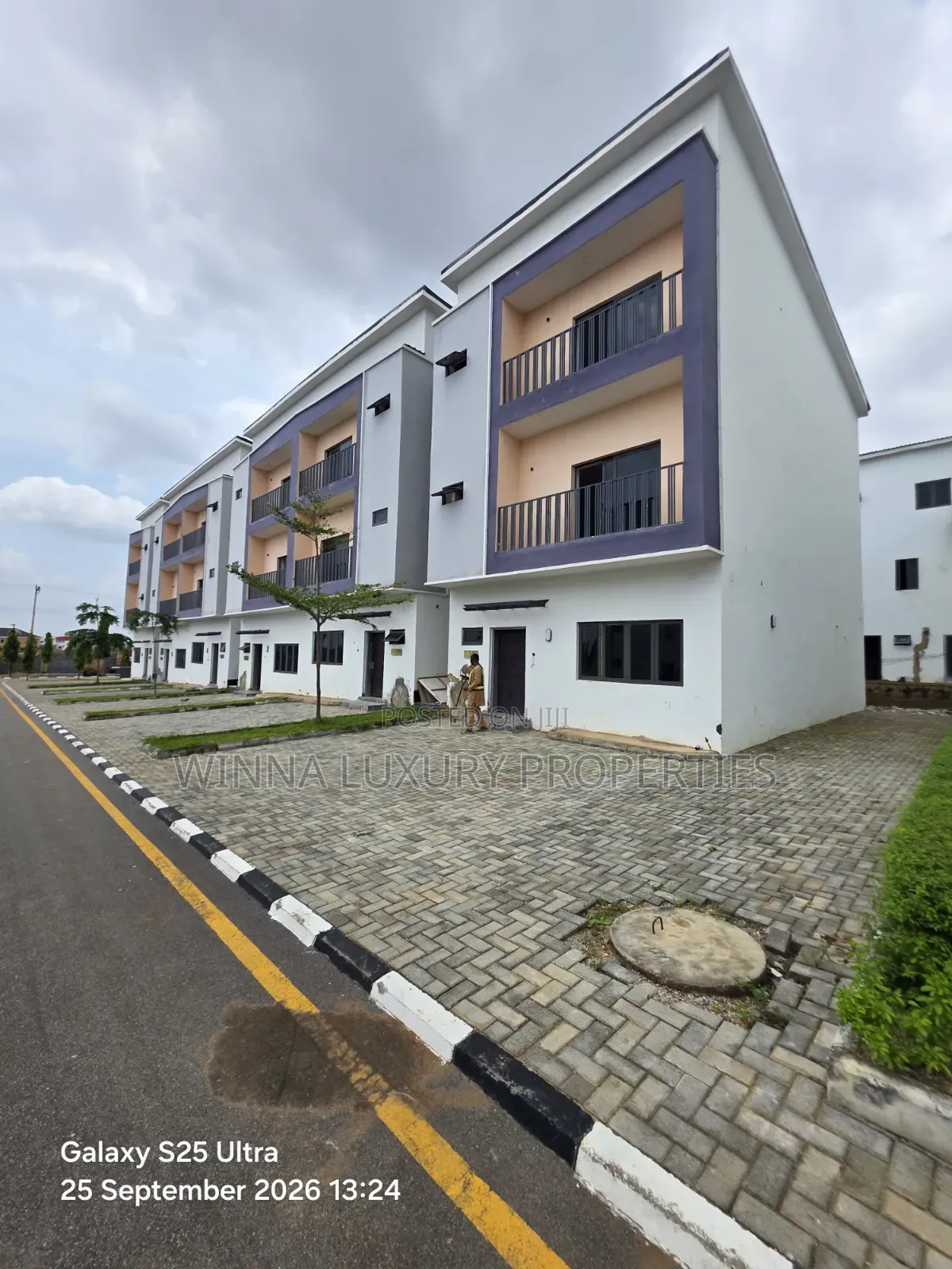 5bdrm Duplex in Lokogoma for sale in Lokogoma