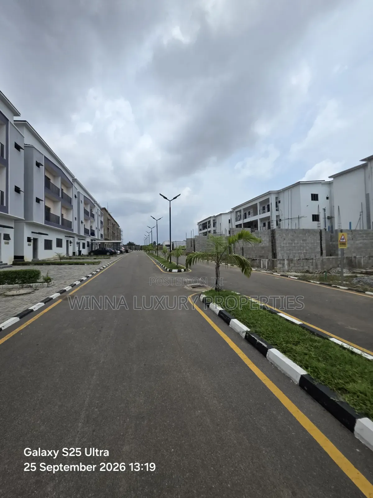 5bdrm Duplex in Lokogoma for sale in Lokogoma