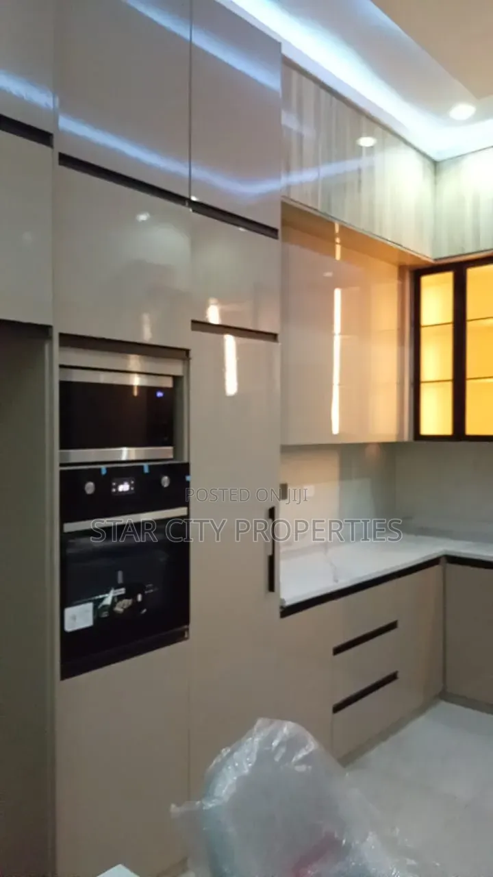 4bdrm House in Oloworo, Berger for sale in Berger