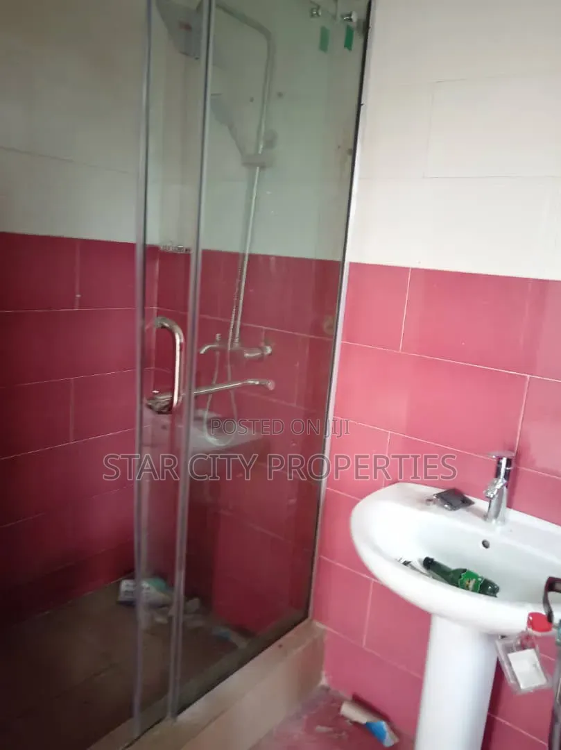 6bdrm Duplex in Omole Phase 1 for rent in Omole Phase 1
