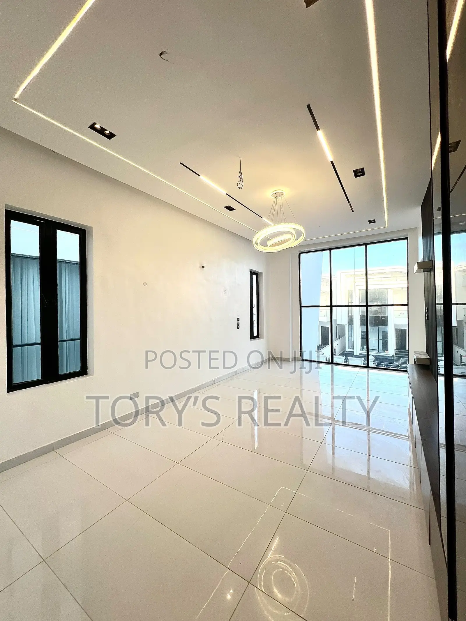 5bdrm Duplex in Ado / Ajah for sale in Ado / Ajah