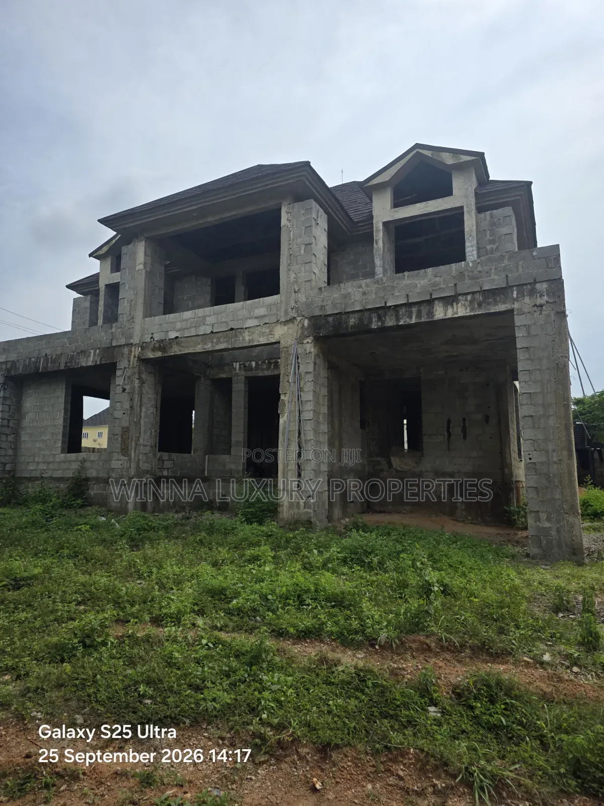6bdrm Duplex in Kukwaba, Kaura for sale in Kaura