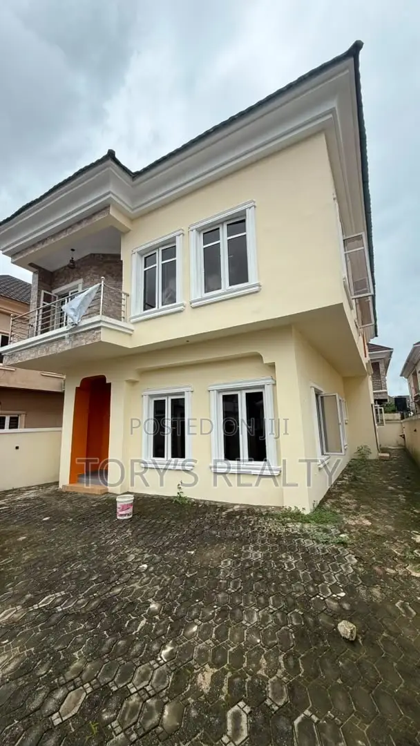 5bdrm Duplex in Ikota for rent in Ikota