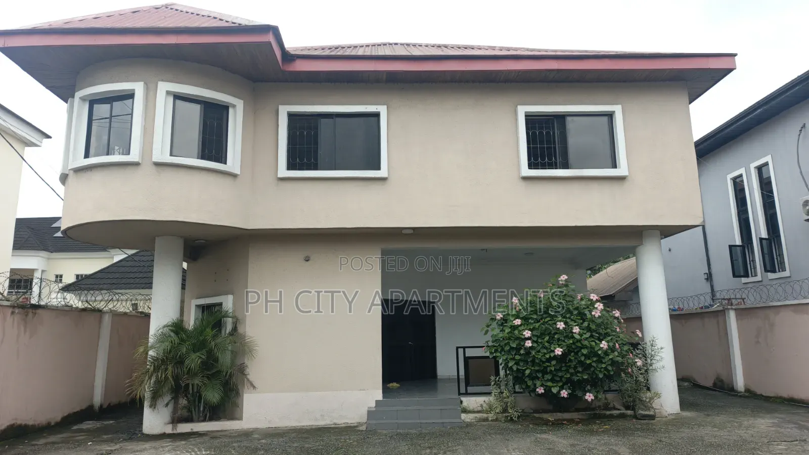 5bdrm Duplex in Cocaine Estate, Rumuogba for sale in Rumuogba