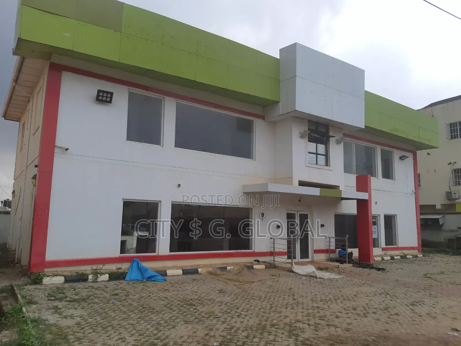 A Shop and Office Space for Lease in Karu