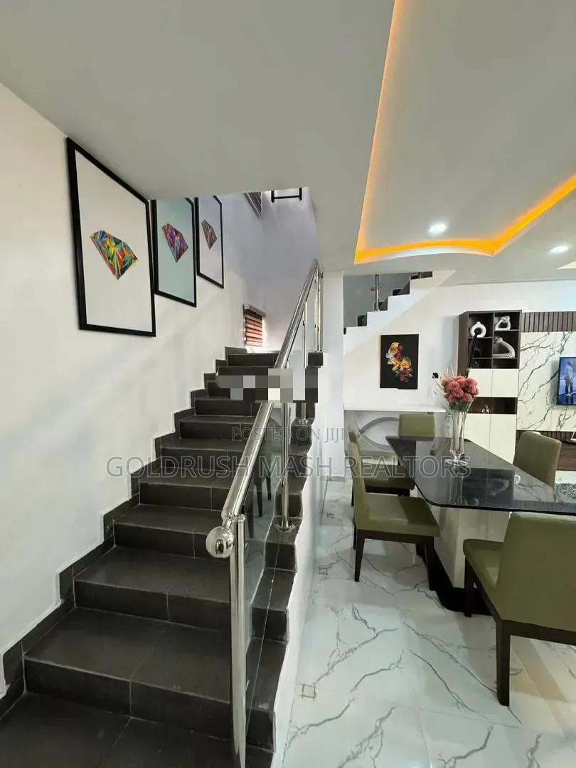 Furnished 4bdrm Duplex in Ikeja Gra for sale in Ikeja GRA