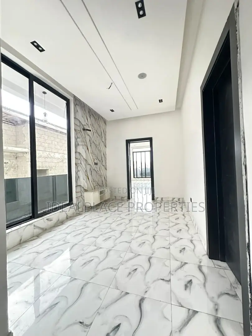 5bdrm Duplex in Ajah for sale in Ajah