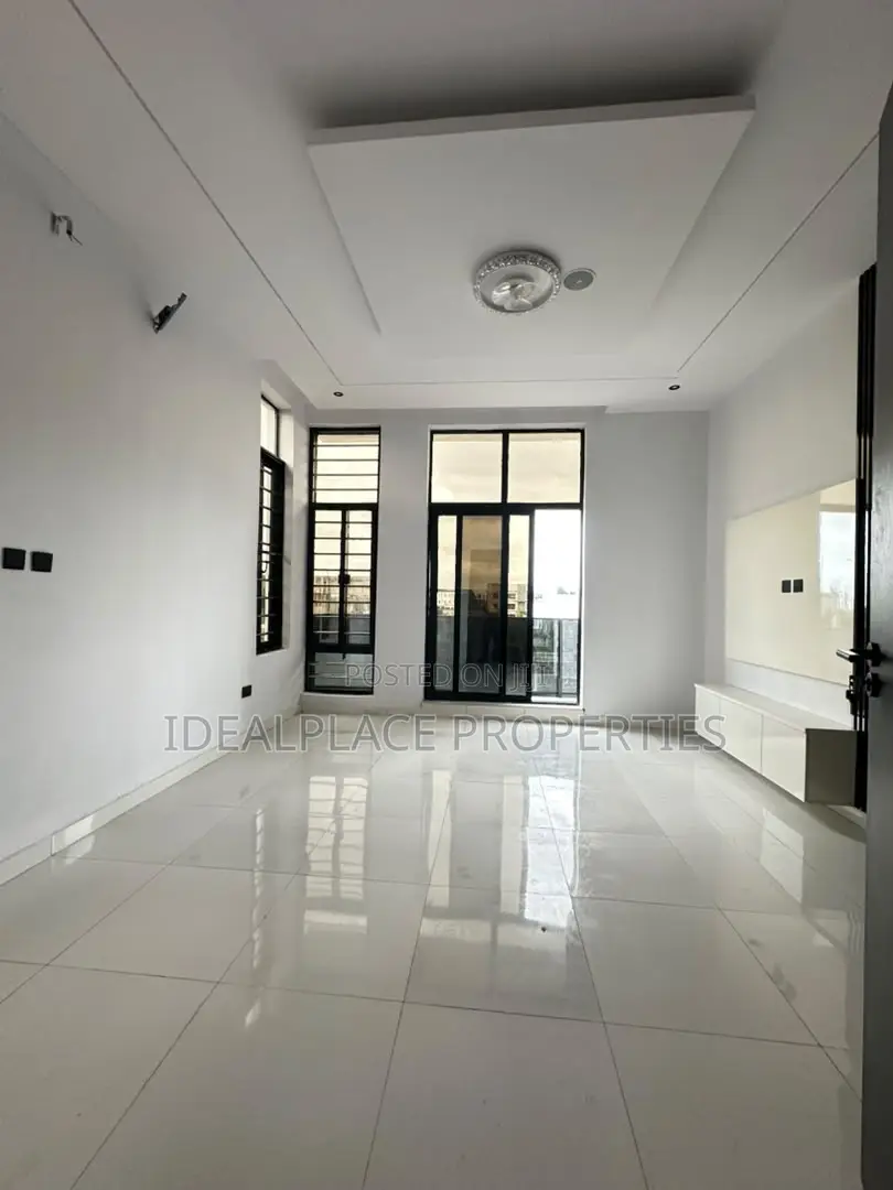 4bdrm Duplex in Ajah for sale in Ajah