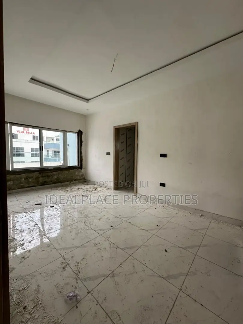 2bdrm Apartment in Ikate for sale in Ikate