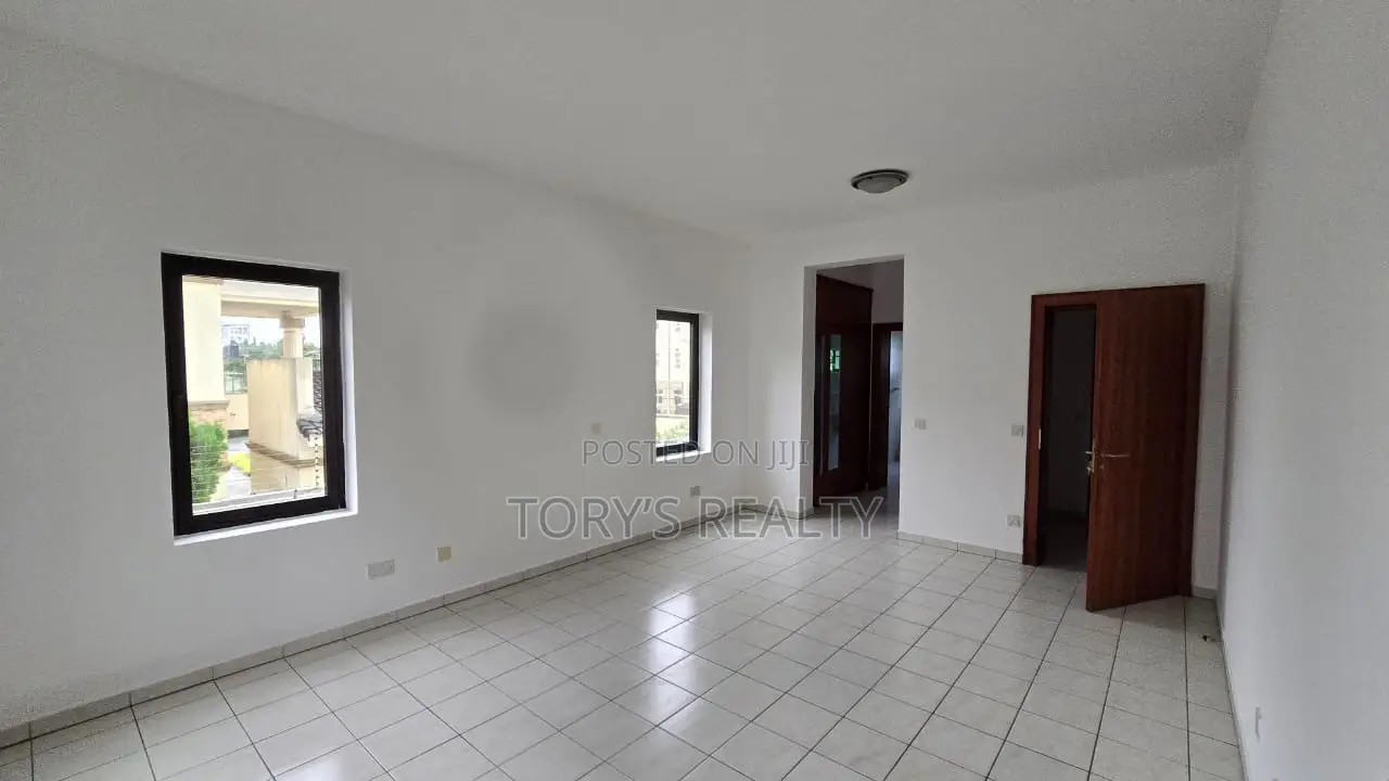 3bdrm Apartment in Ikoyi S.W for rent in Ikoyi S.W