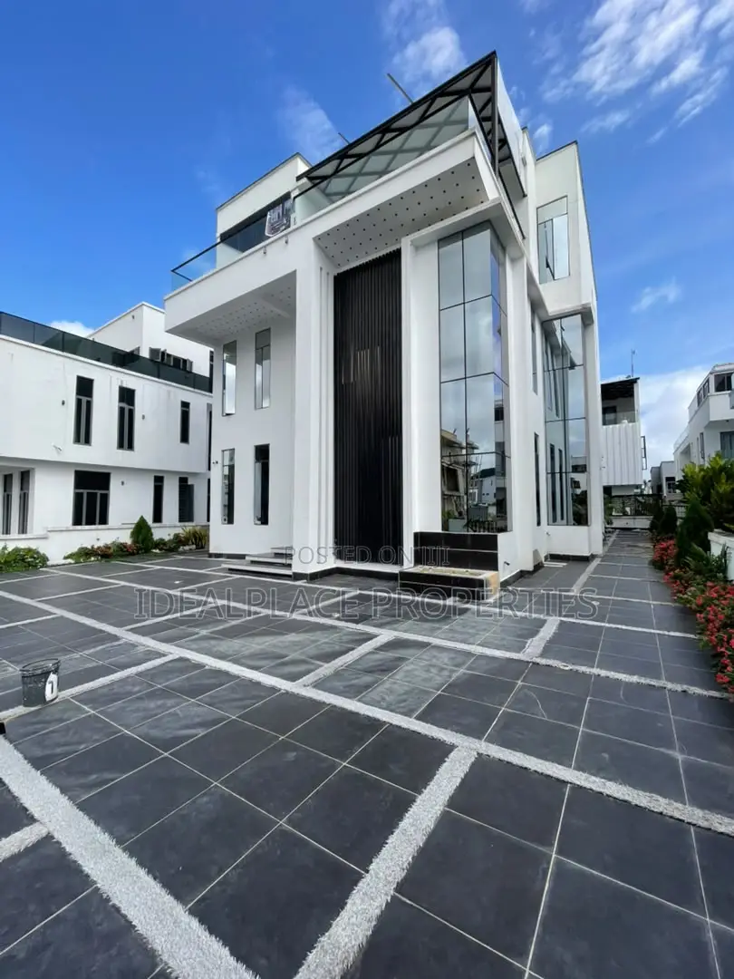 5bdrm Duplex in Osapa london for sale in Osapa london