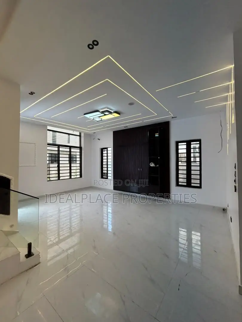 4bdrm Duplex in Ajah for sale in Ajah