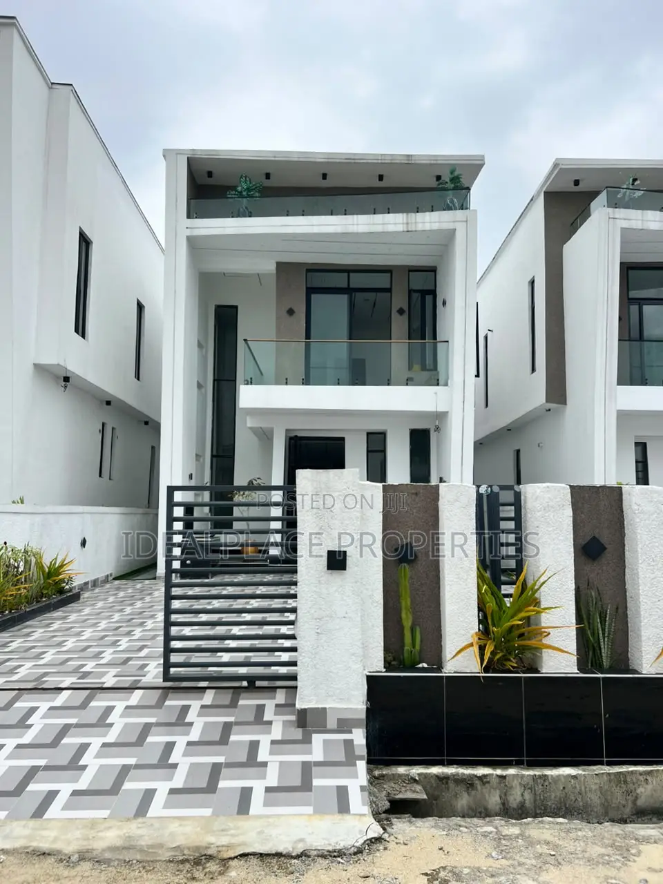 5bdrm Duplex in Ajah for sale in Ajah
