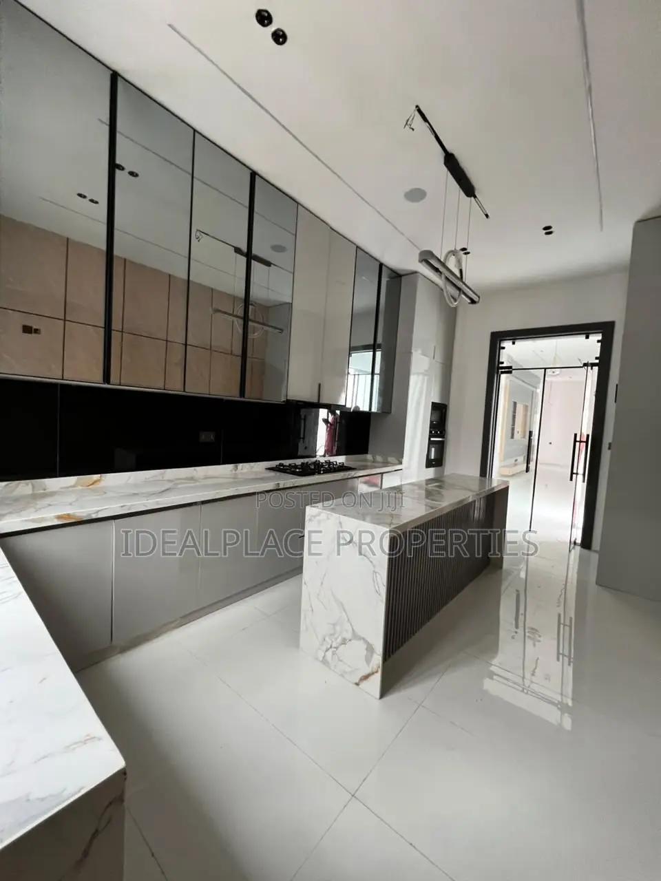 5bdrm Duplex in Ajah for sale in Ajah
