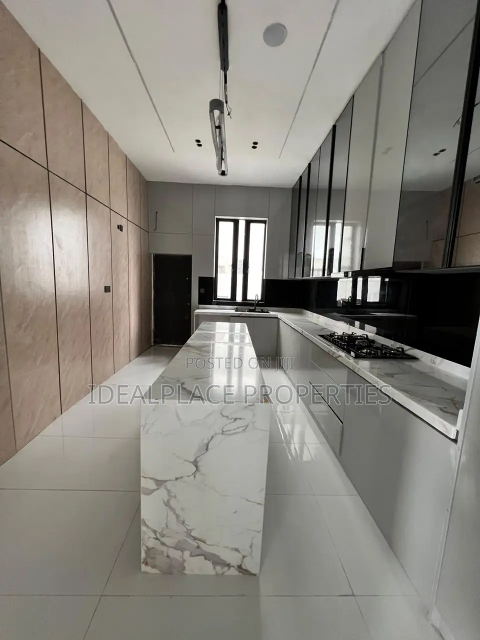 5bdrm Duplex in Ajah for sale in Ajah