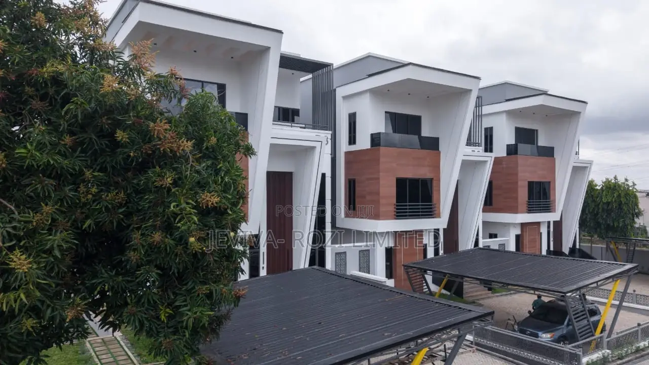 6bdrm Duplex in Katampe Extension for sale in Katampe Extension