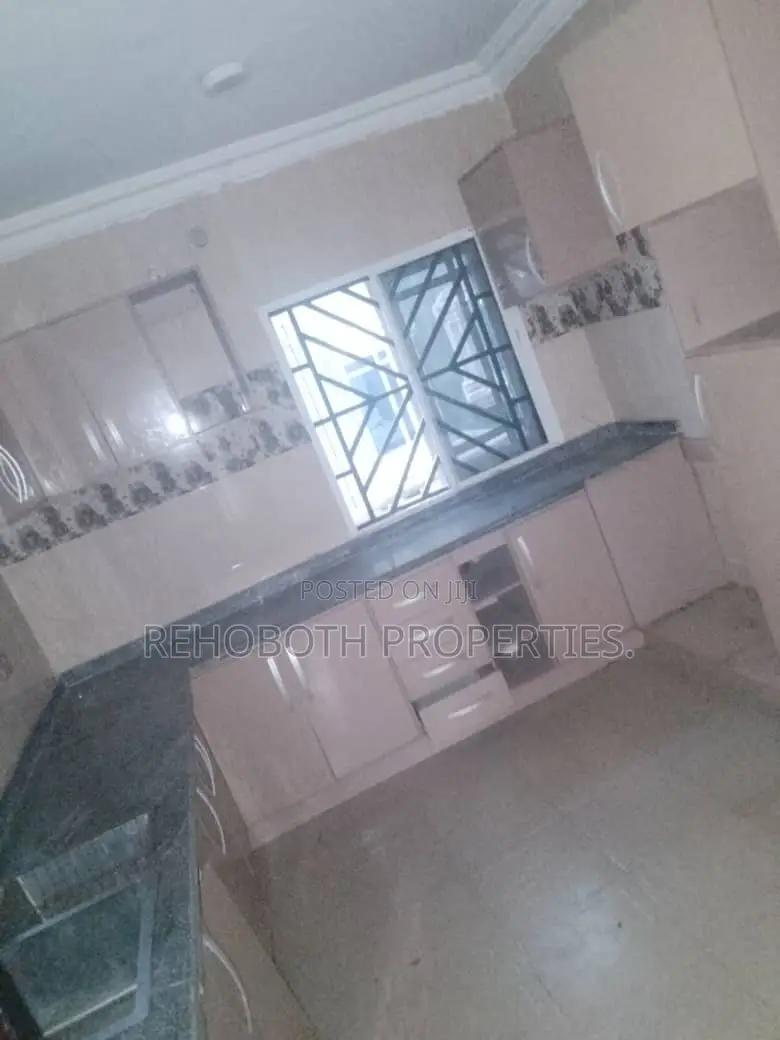 4bdrm Duplex in Akoto Elebu, Akala Express for rent in Akala Express