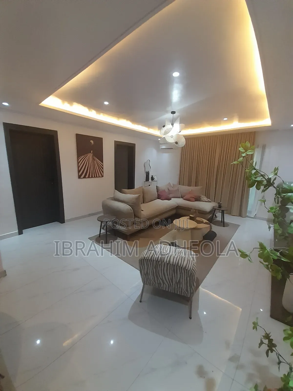 4bdrm Maisonette in Yaba, Onike for sale in Onike