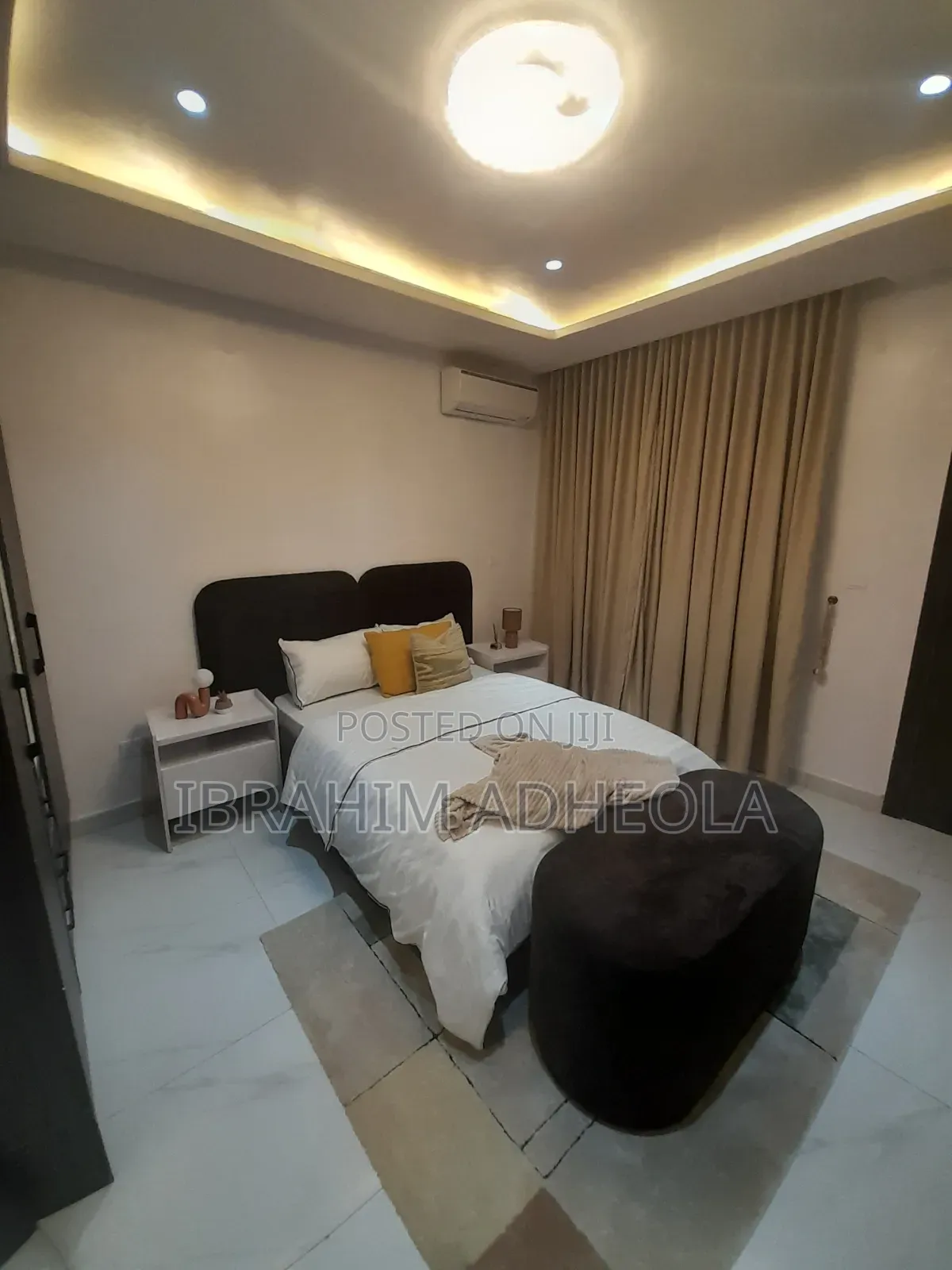 4bdrm Maisonette in Yaba, Onike for sale in Onike