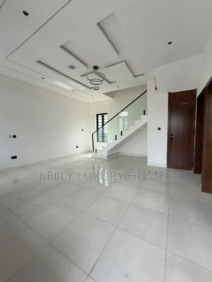 3bdrm Duplex in Ajah for sale in Ajah