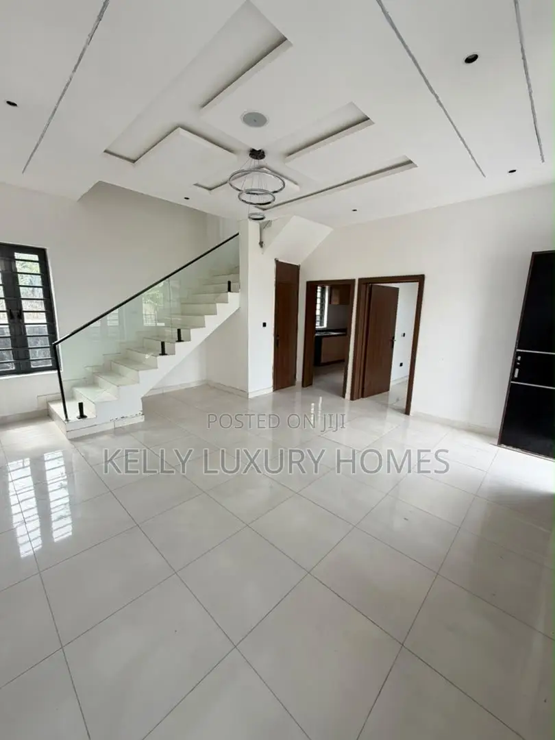 3bdrm Duplex in Ajah for sale in Ajah