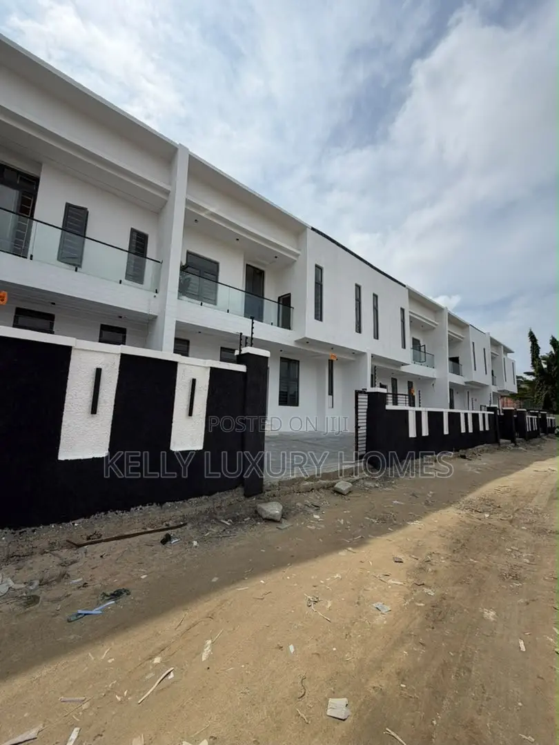 3bdrm Duplex in Ajah for sale in Ajah