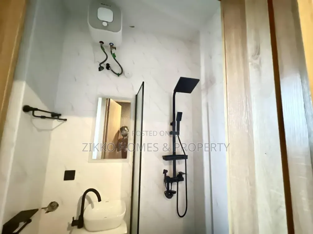 1bdrm Apartment in Ologolo, Lekki Phase 1 for sale in Lekki Phase 1