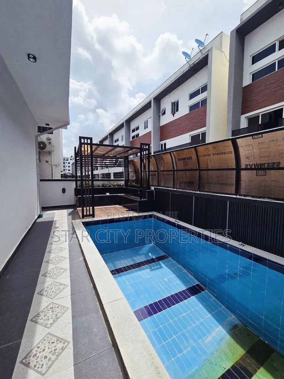 5bdrm Duplex in Ikate for sale in Ikate