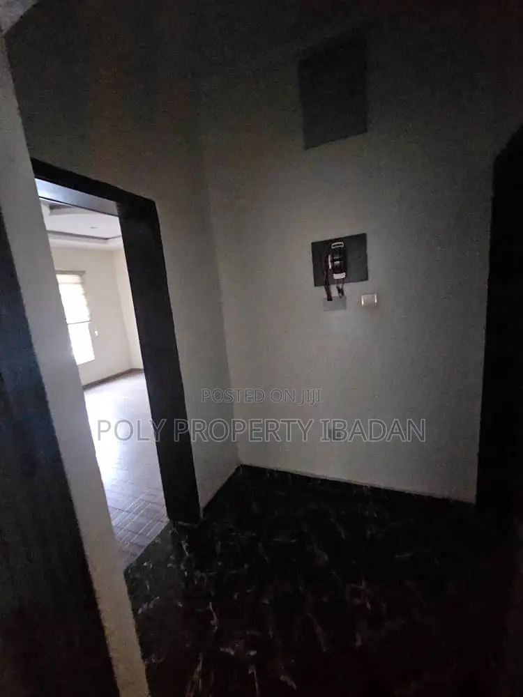 2bdrm Apartment in Oluyole Estate, Ibadan for rent in Ibadan