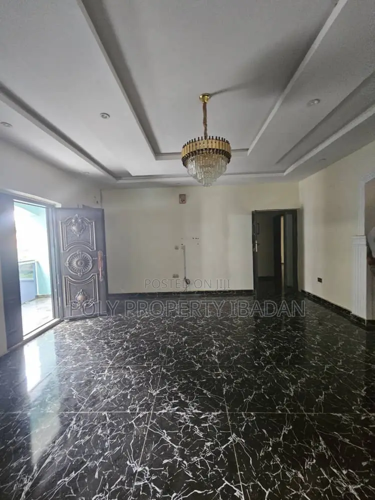 2bdrm Apartment in Oluyole Estate, Ibadan for rent in Ibadan