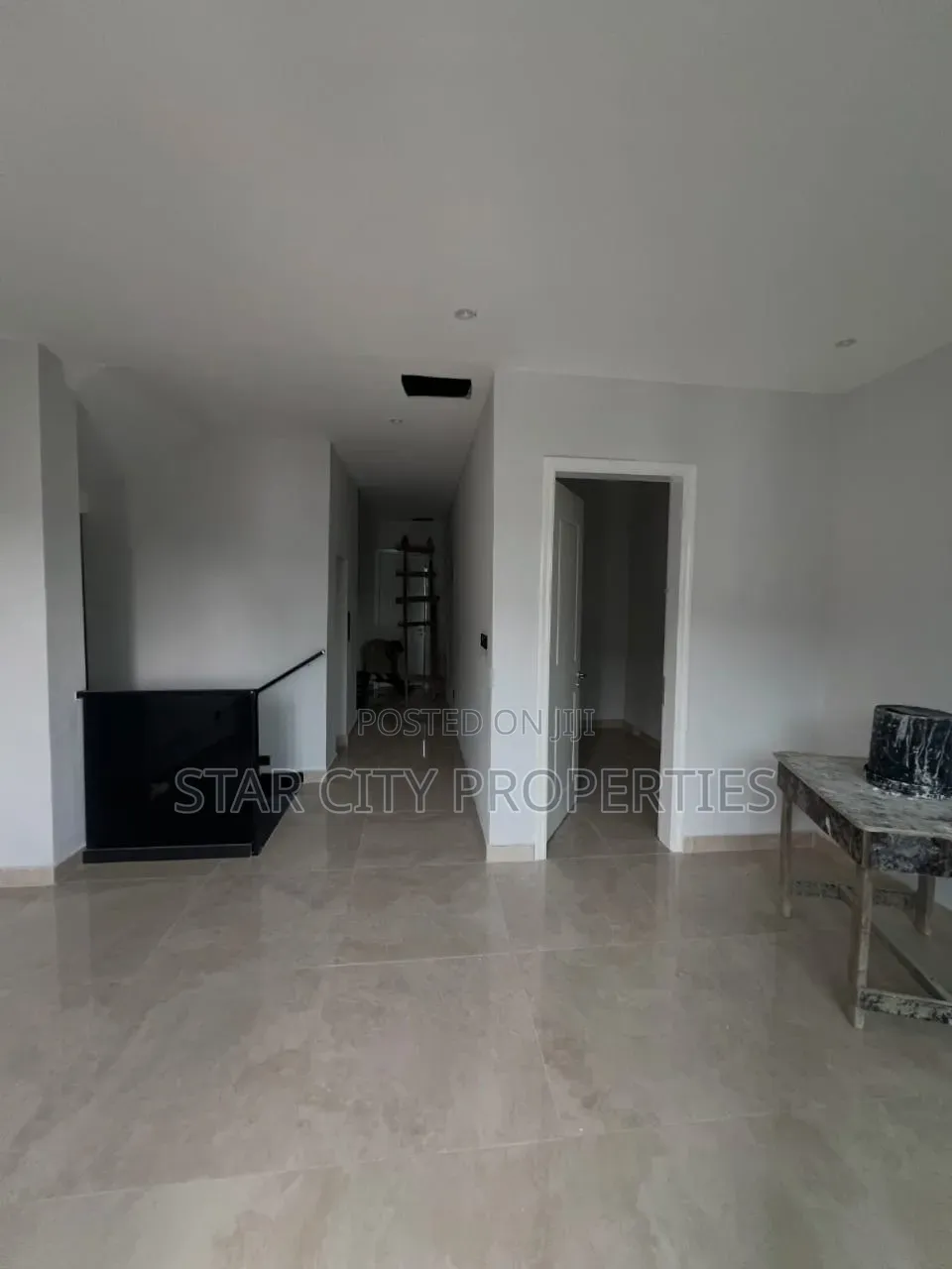 4bdrm Duplex in Banana Island for sale in Banana Island