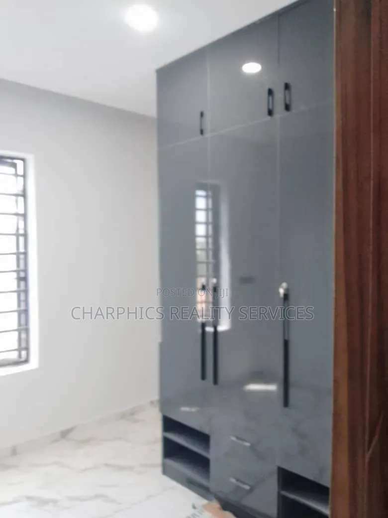 2bdrm Duplex in Erunwe for rent in Erunwe