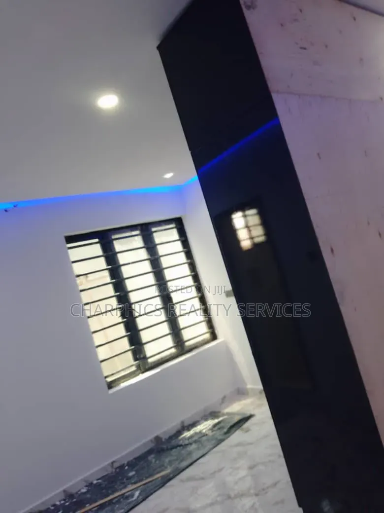 2bdrm Duplex in Erunwe for rent in Erunwe