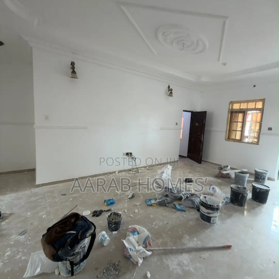 3bdrm Block of Flats in Gwarinpa for rent in Gwarinpa