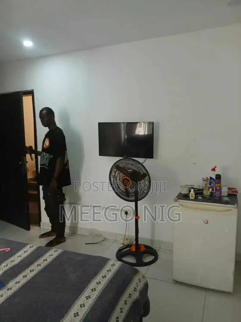 1bdrm Shared Apartment in Chisco Lekki Lagos, Ikate-Elegushi for rent in Ikate-Elegushi