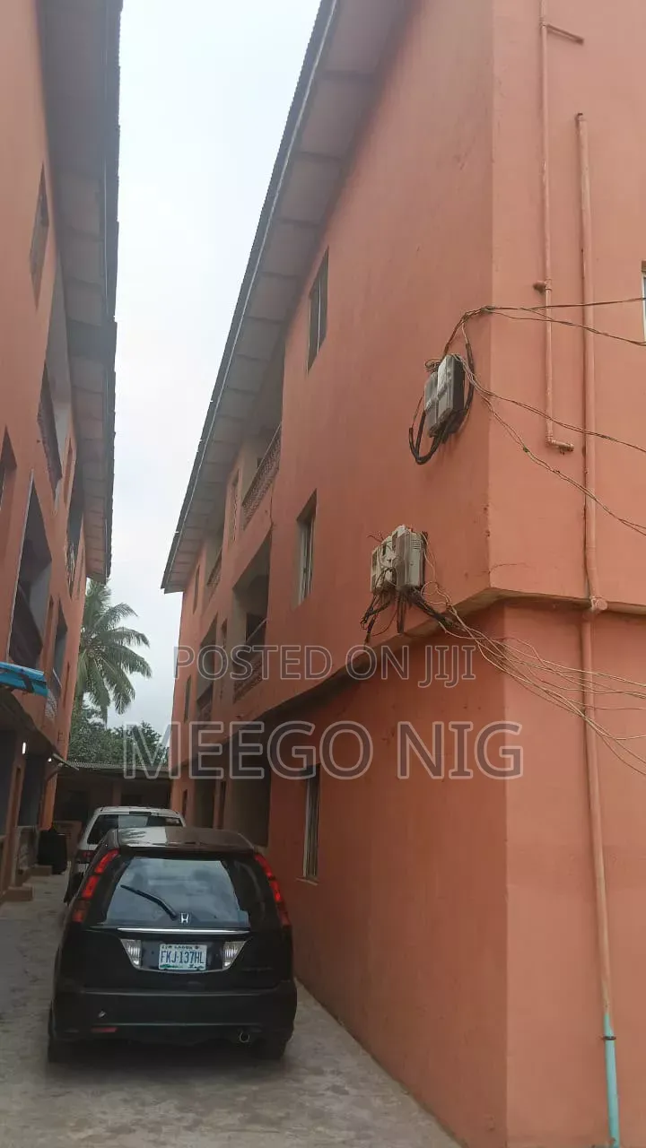 18bdrm Block of Flats in Ejigbo Idimu Road for sale in Ejigbo / Ejigbo