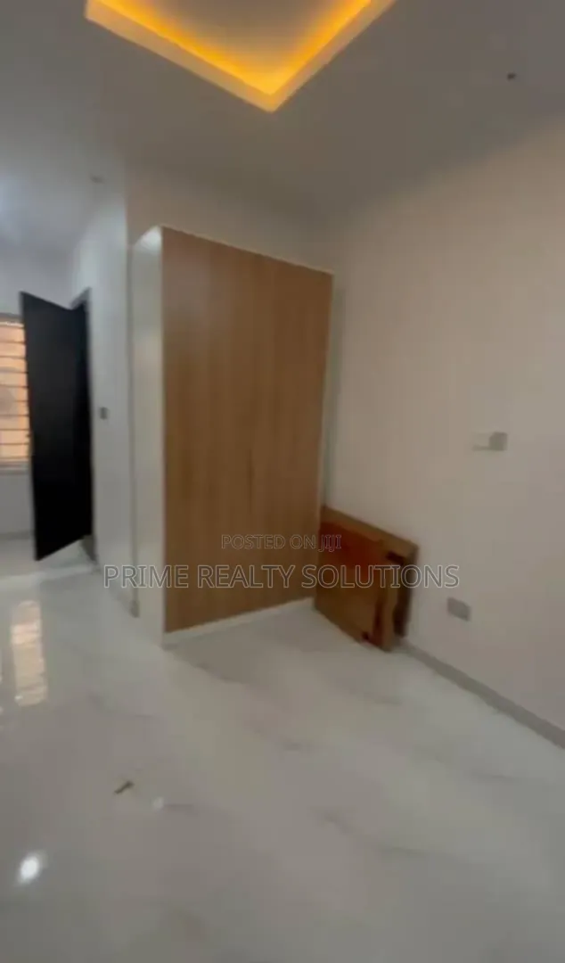 1bdrm Shared Apartment in Lekki Expressway for rent in Lekki Expressway