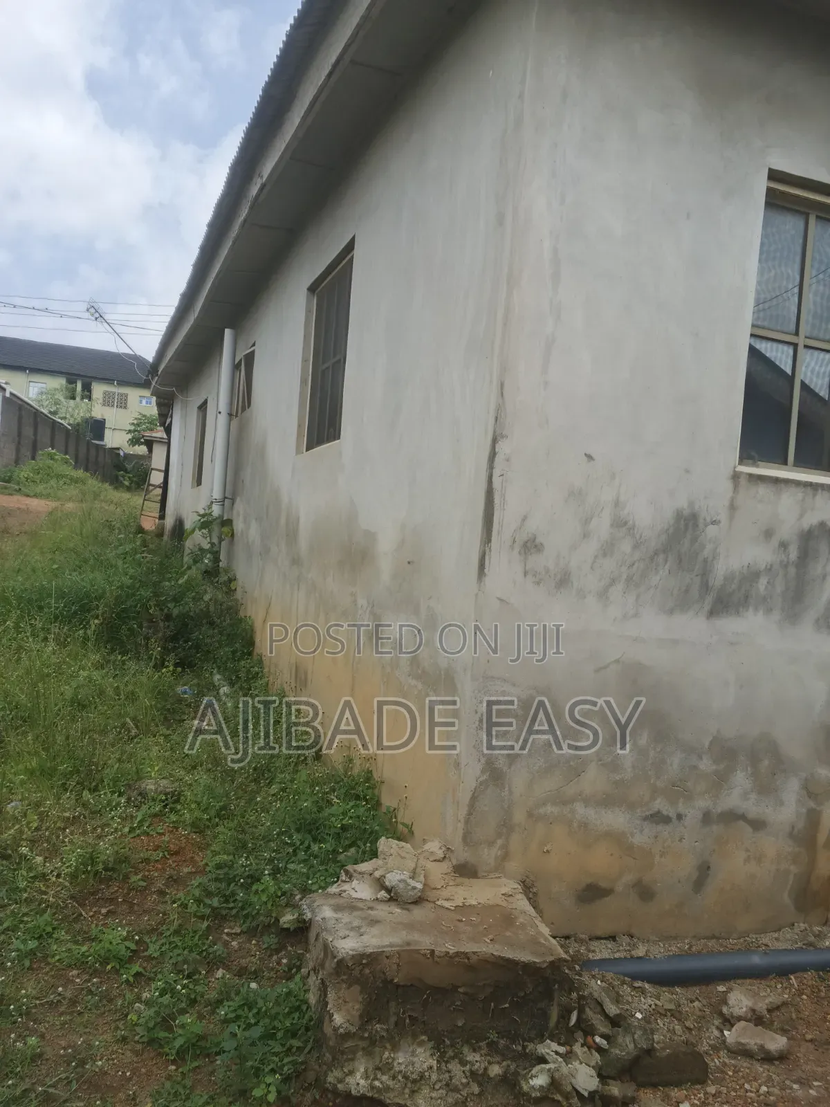 4bdrm Bungalow in Ayobo for sale in Ayobo