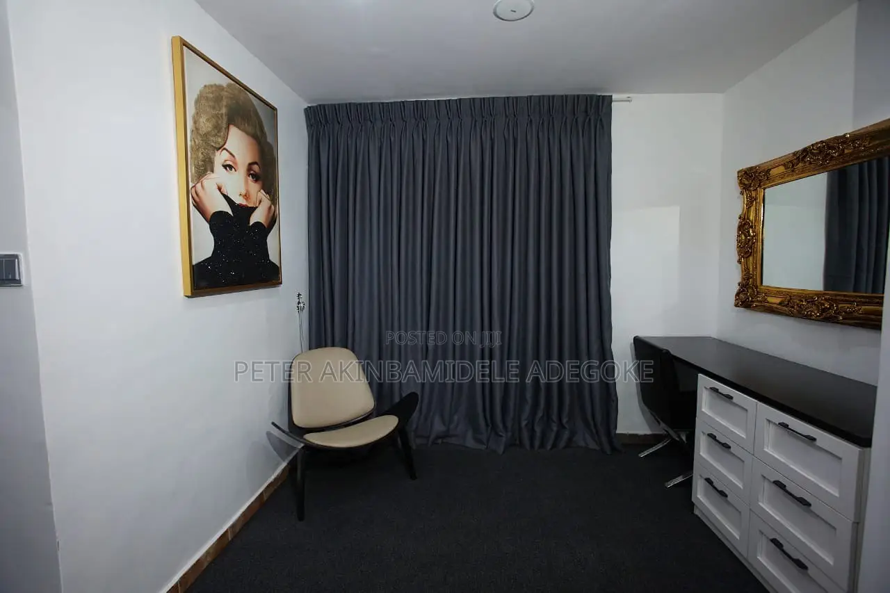 Furnished 4bdrm Penthouse in Prime Water View, Lekki Phase 1 for sale in Lekki Phase 1