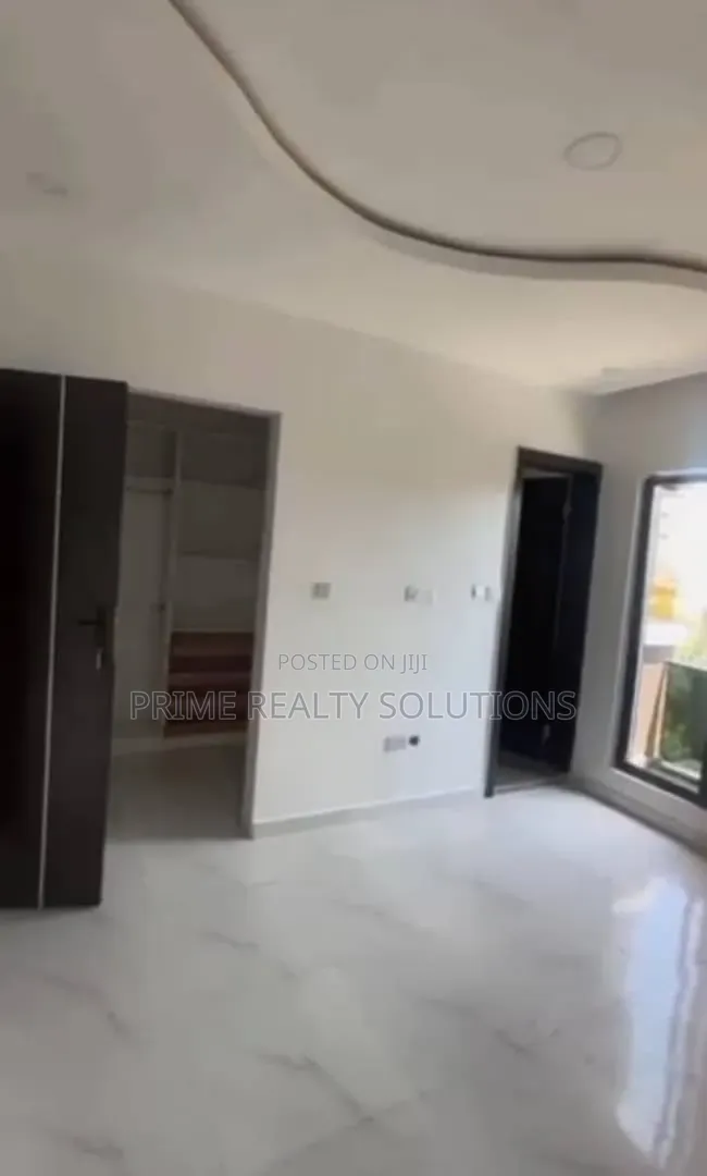 1bdrm Shared Apartment in Lekki Expressway for rent in Lekki Expressway