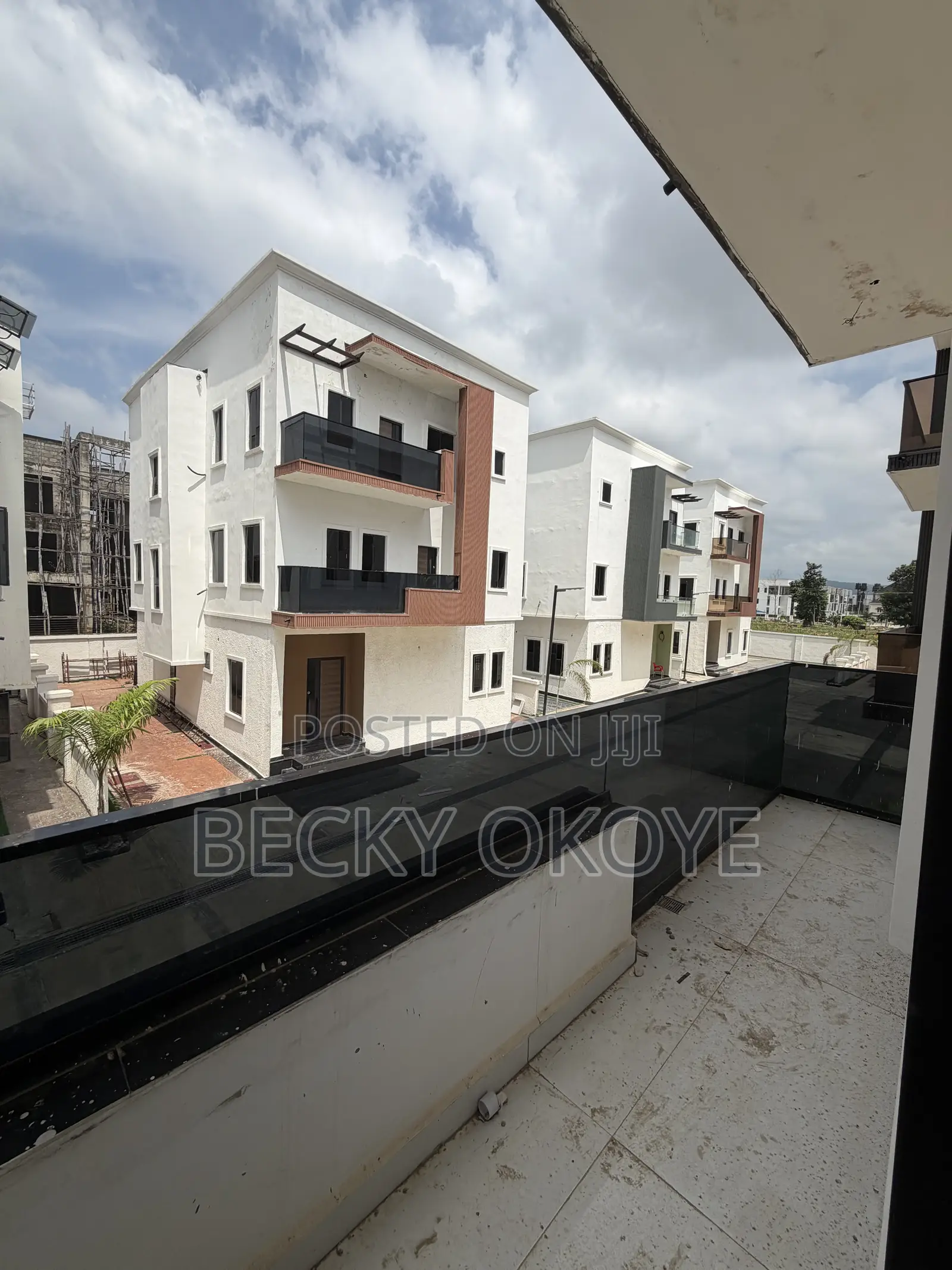 5bdrm Duplex in Jahi for sale in Jahi