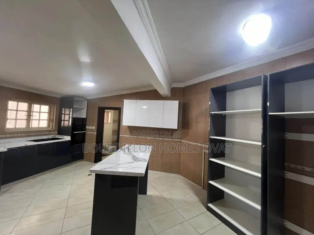 3bdrm Apartment in Oniru Victoria for rent in Victoria Island Extension