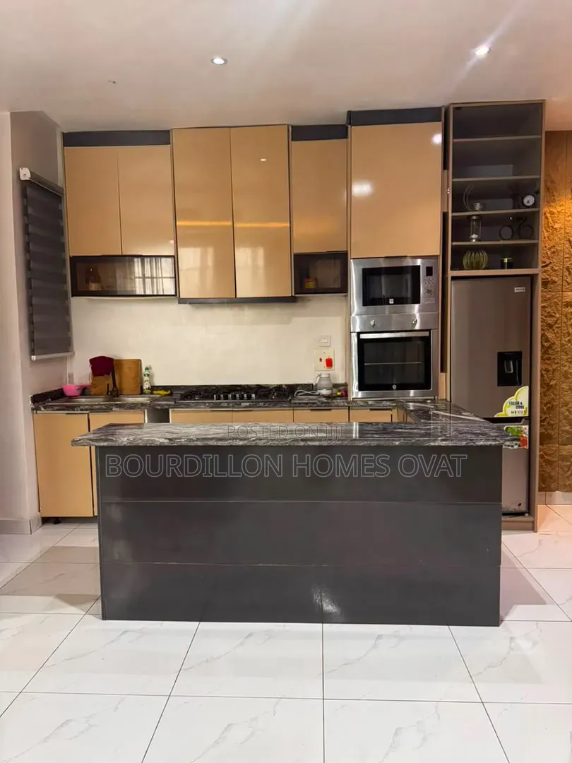 2bdrm Apartment in Chevron Lekki Lagos for sale in Chevron