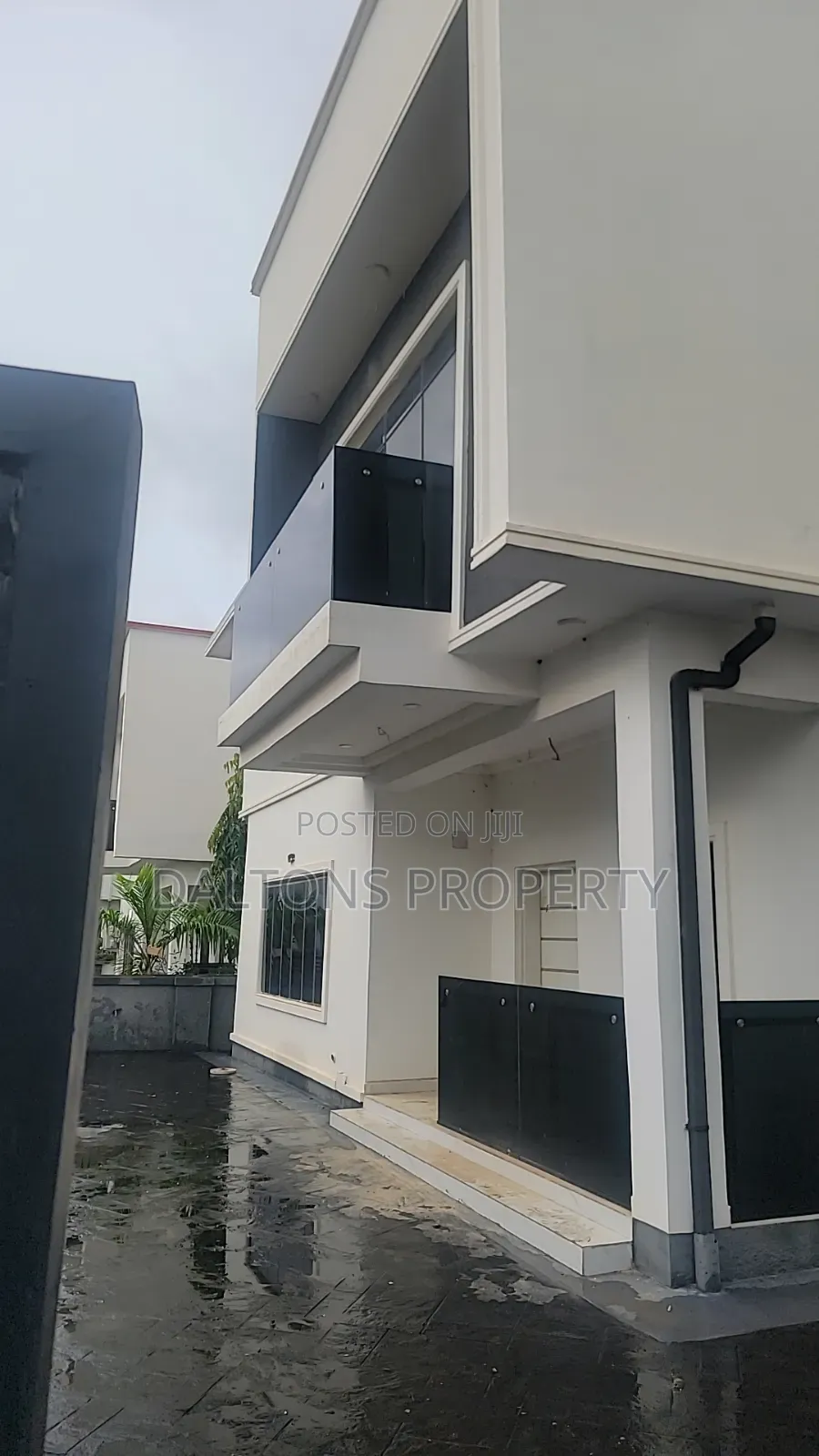 4bdrm Duplex in Vista, Sabon Lugbe for sale in Sabon Lugbe