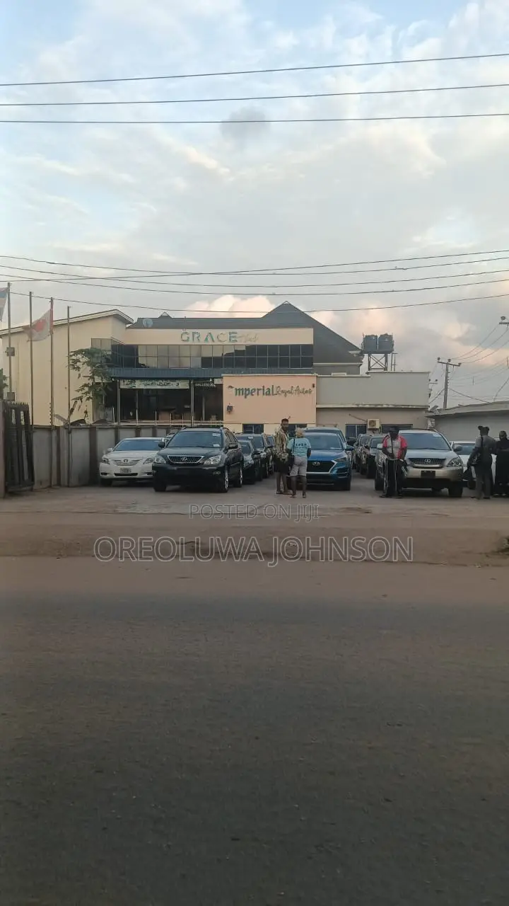 Sales Sales of the Month as E Dey Hot ! in Egbe/Idimu