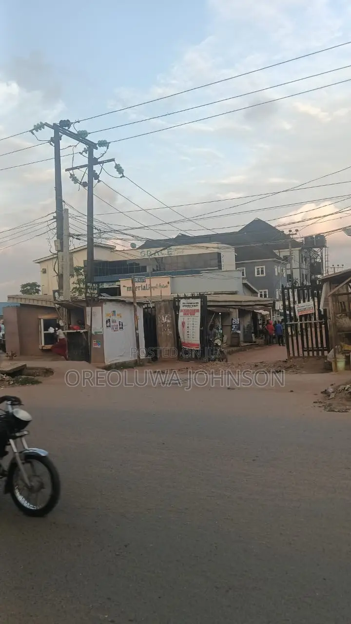 Sales Sales of the Month as E Dey Hot ! in Egbe/Idimu