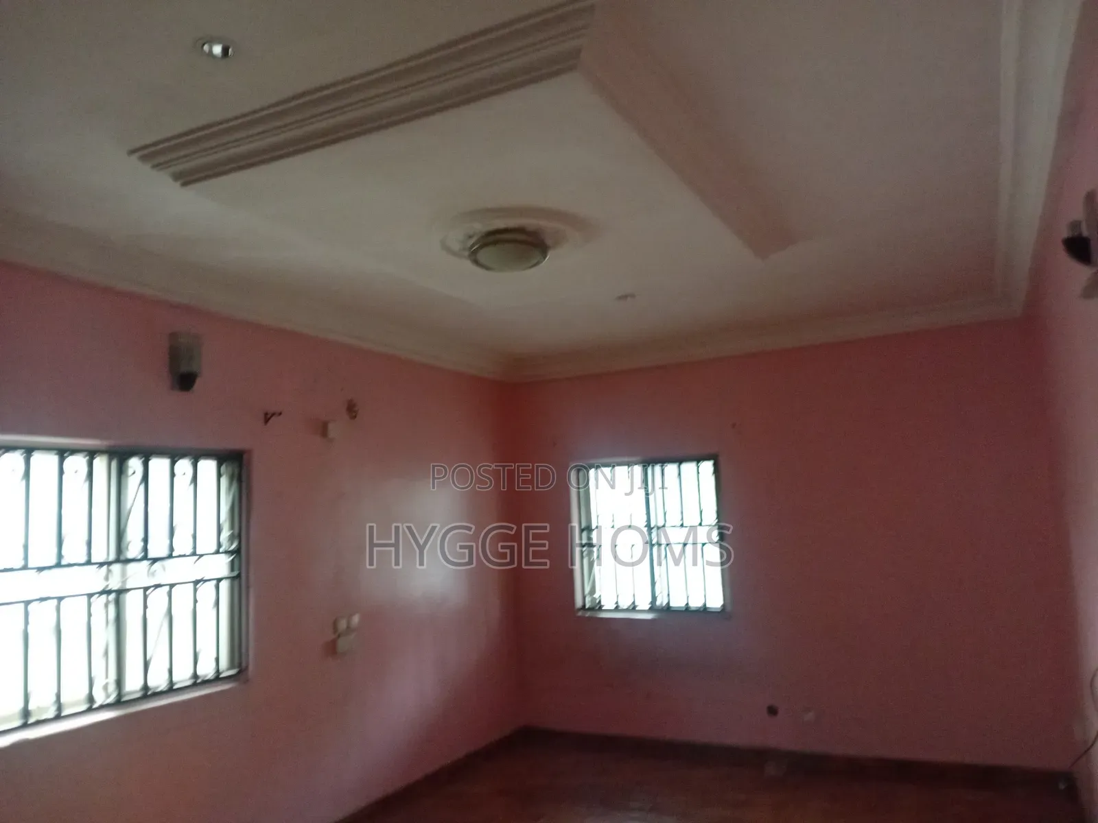 3bdrm Block of Flats in Off Allen Avenue, Ikeja for sale in Ikeja