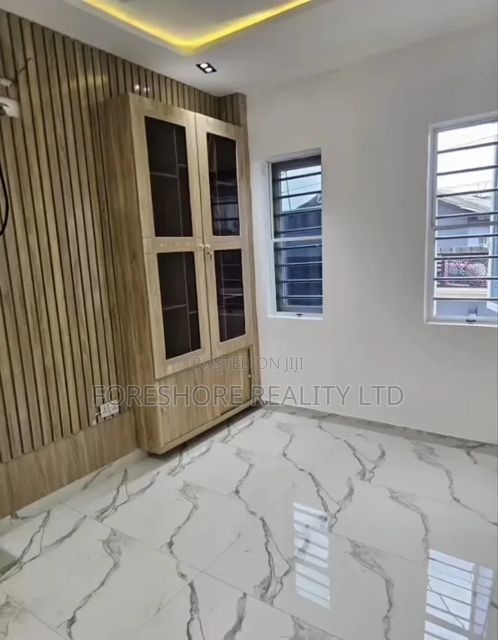 4bdrm Duplex in New Oko Oba for sale in New Oko Oba